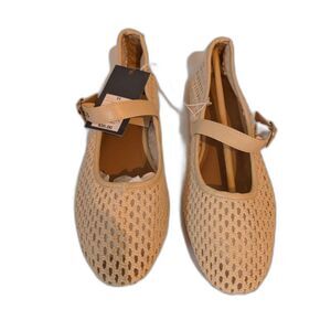 Women's Sylvia Perforated Mary Jane Ballet Flats -Universal Thread-Cream Size 11